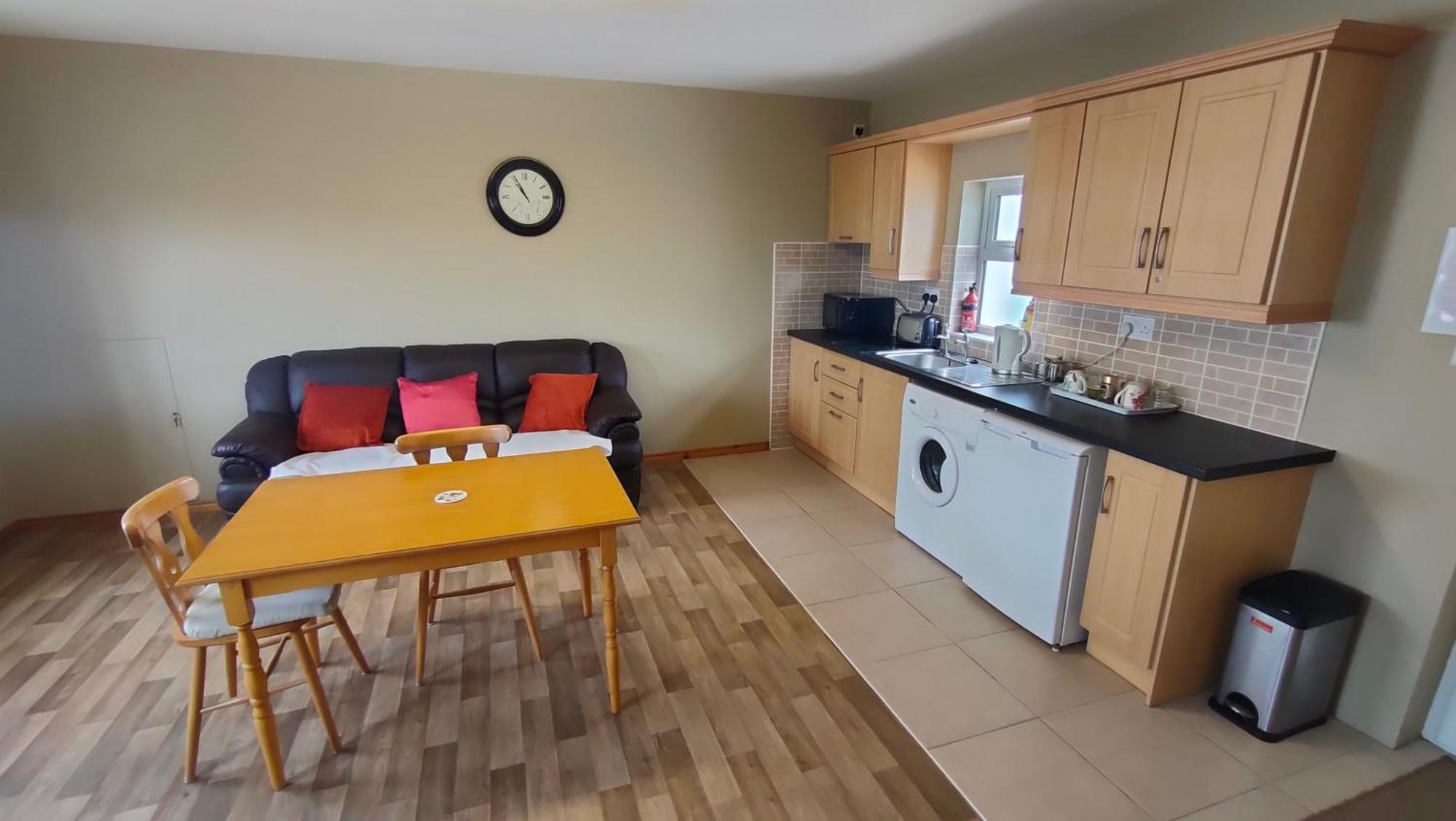 דונבג Danubio Guest Accommodation מראה חיצוני תמונה