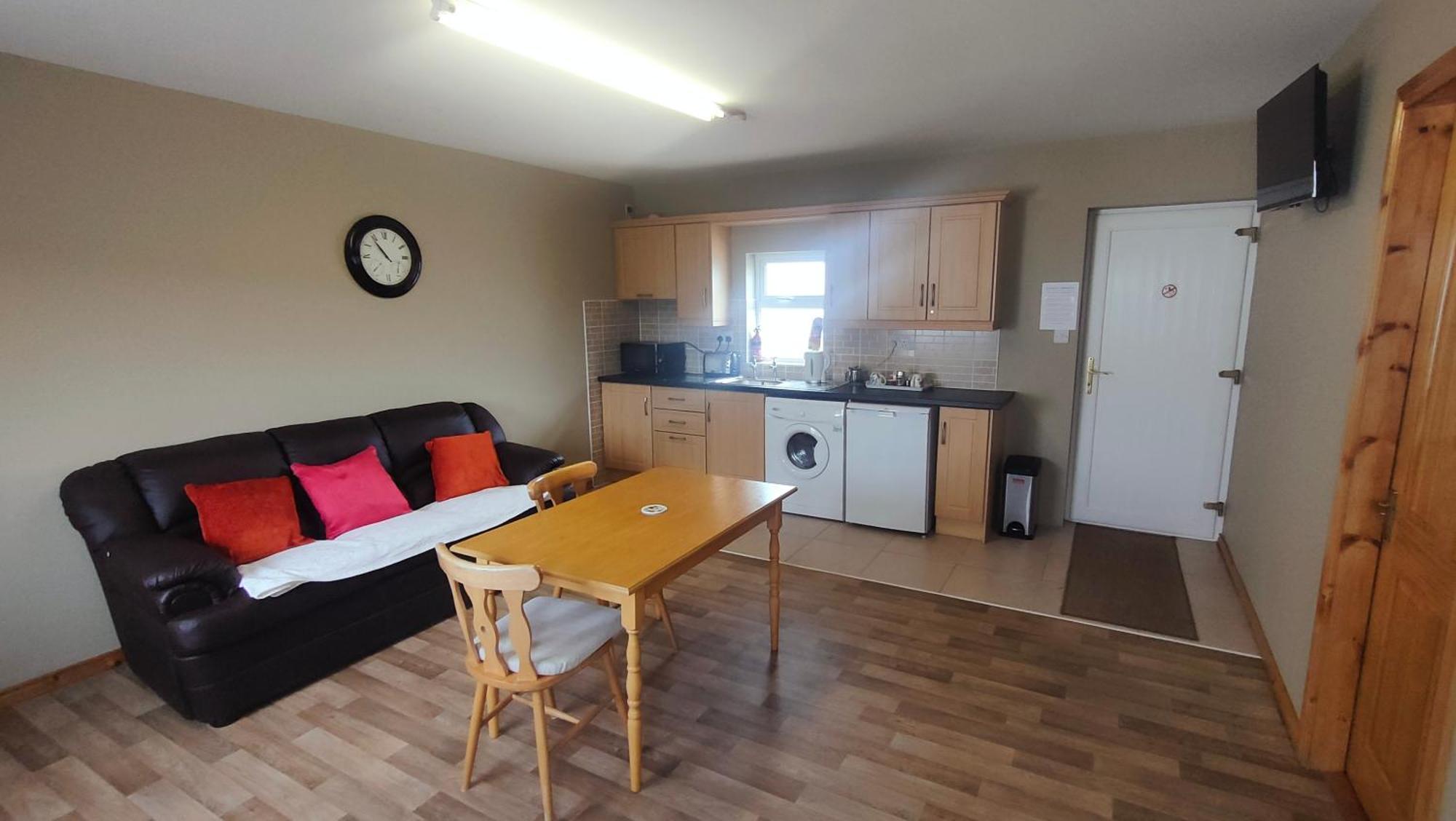 דונבג Danubio Guest Accommodation מראה חיצוני תמונה