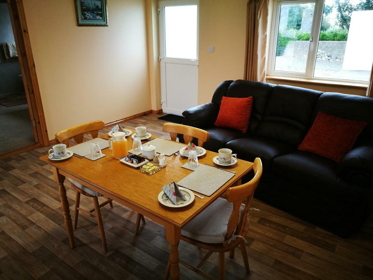 דונבג Danubio Guest Accommodation מראה חיצוני תמונה